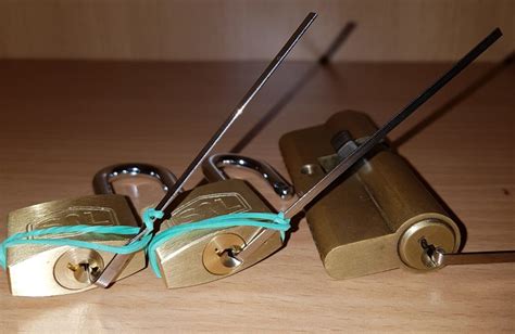 [TUTO]Comment crocheter un cadenas (lock picking) 